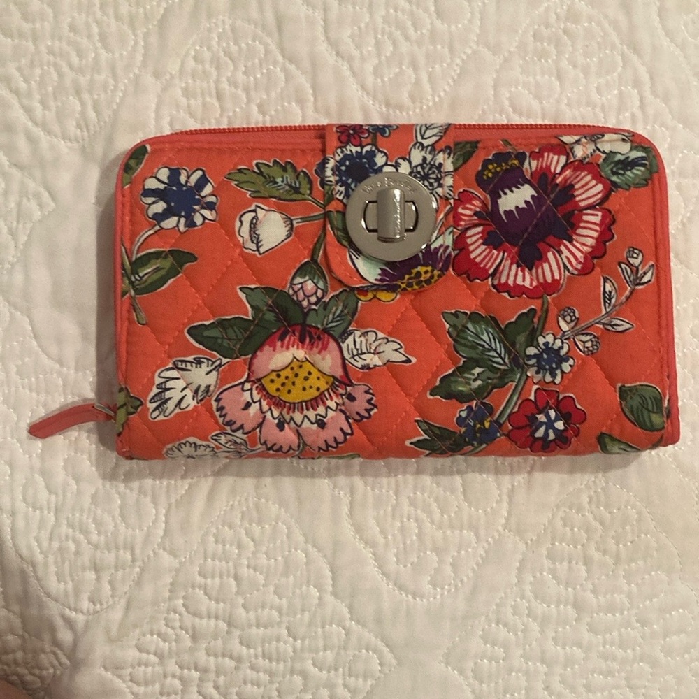 NEW Vera Bradley Wallet/Cluch -peach floral
